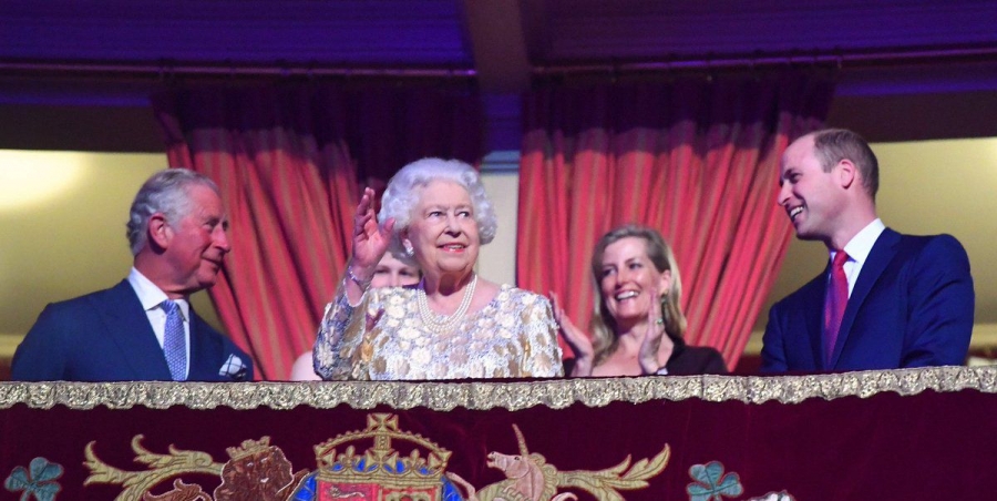 Η βασίλισσα Ελισάβετ έκλεισε τα 92 και το γιόρτασε με δόξα και τιμή