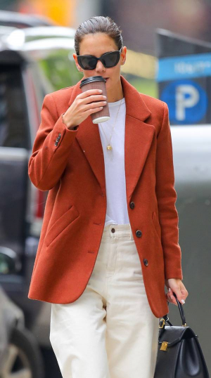 Η Katie Holmes είναι το νέο fashion icon