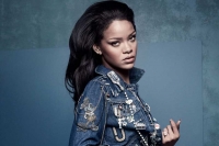 Boyfriend Jeans: Δες πόσο τέλεια το φόρεσε η Rihanna!