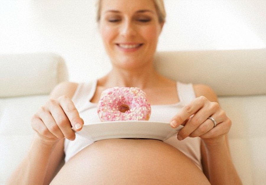 9 superfoods για σένα που περιμένεις μωρό
