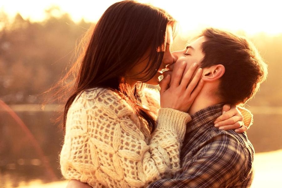Αυτό το φιλί - Ο τρόπος που φιλάς δείχνει πολλά για τη σχέση σου!