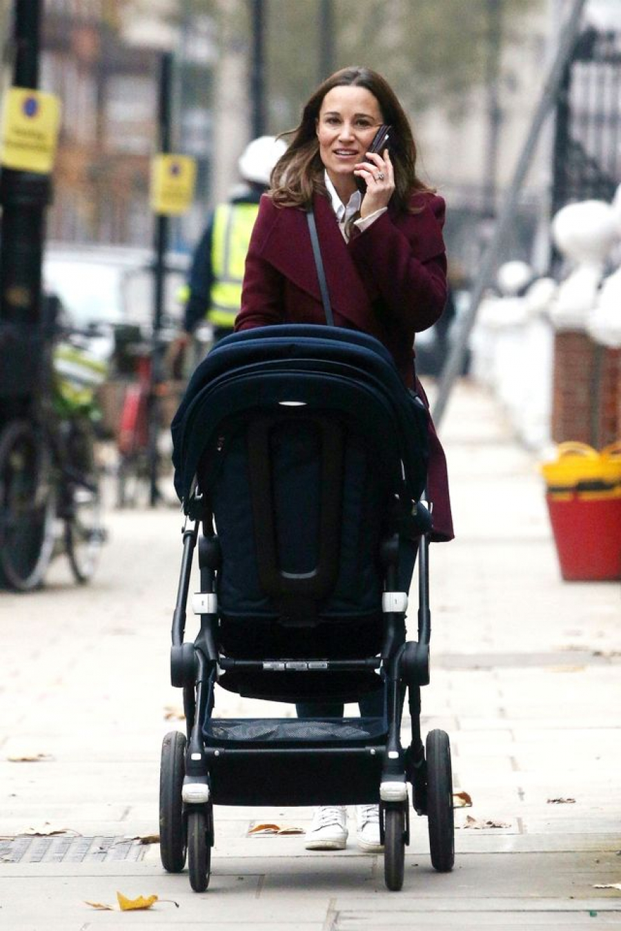 Η Pippa Middleton στους δρόμους του Λονδίνου με τον γιό της
